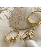 Dainty Sun/Moon Ring | Gold